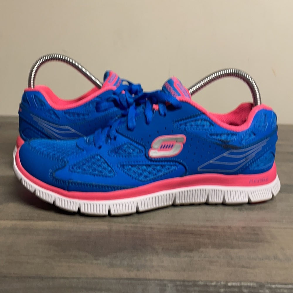 Sketchers women’s sneakers blue size 10 used good condition - Picture 2 of 13